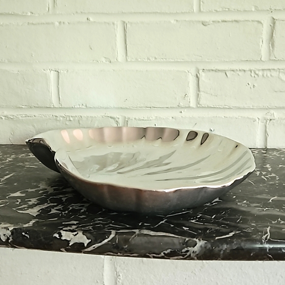 Wilton Co Silver Scalloped Shell Tray - Picture 4 of 6